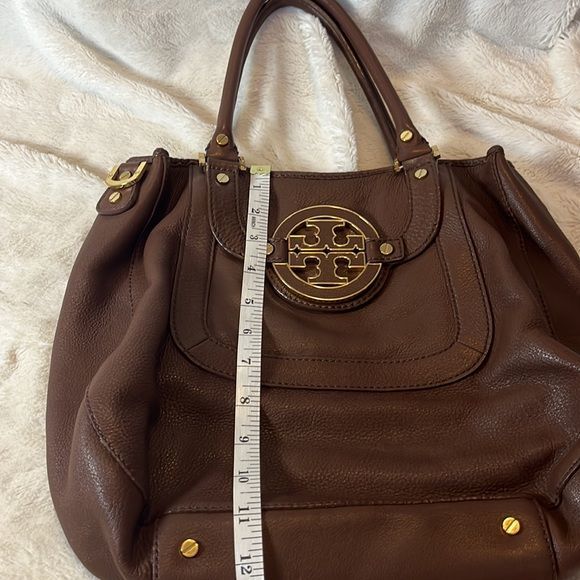Tory Burch Amanda hobo bag, dark brown leather, great condition - Picture 6 of 16